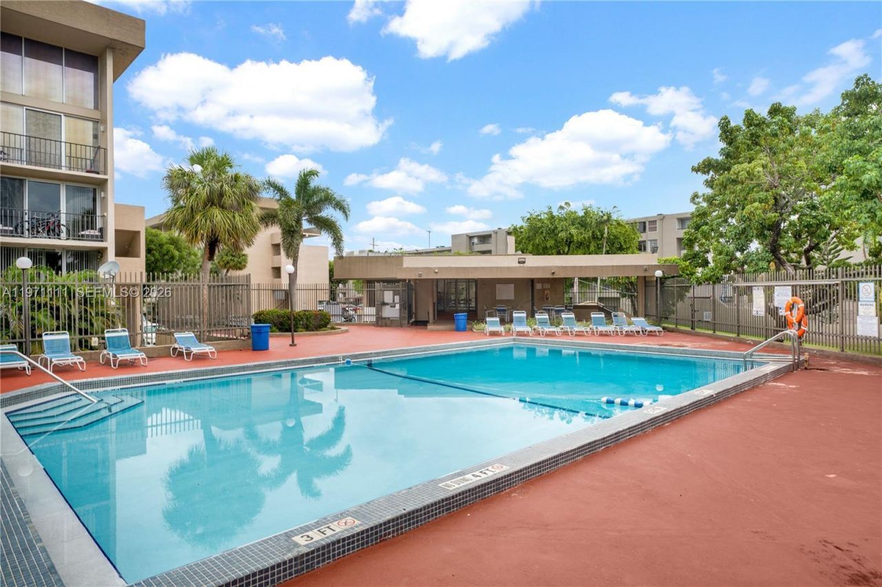 830 NW 87th Ave, Unit 406, Miami, FL 33172 Photo