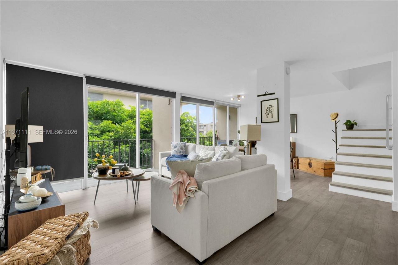 830 NW 87th Ave, Unit 406, Miami, FL 33172 Photo