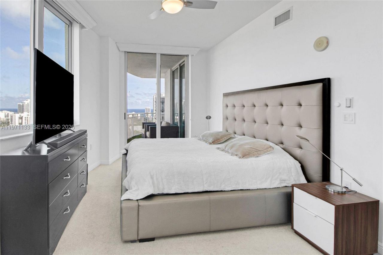 1755 E Hallandale Beach Blvd, Unit PH02E, Hallandale Beach, FL 33009 Photo