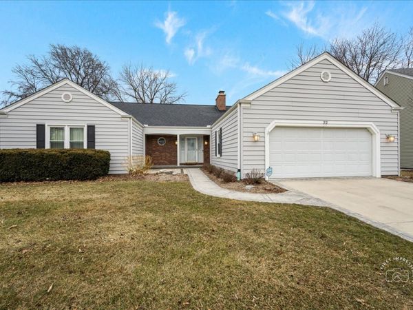 32 Dunham Place, St. Charles, IL 60174