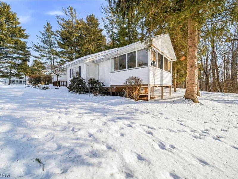 244 S Oval Drive, Chardon, OH 44024 Photo 2