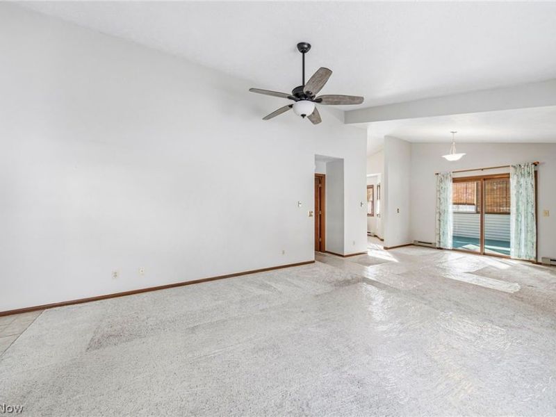 244 S Oval Drive, Chardon, OH 44024 Photo 6