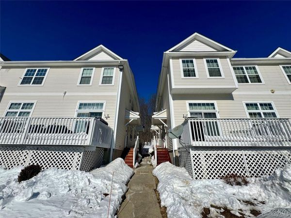 18 Jordan Lane, Middletown, NY 10940