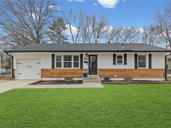 7400 W 65th Street, Overland Park, KS 66202