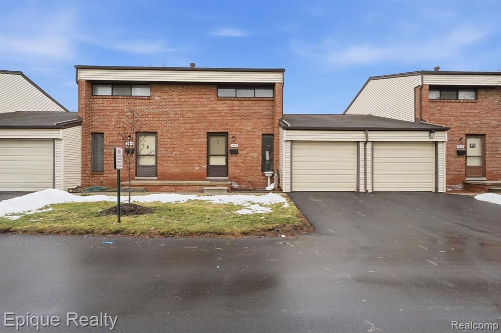 2052 Roman Court, Warren, MI 48092 Main Photo