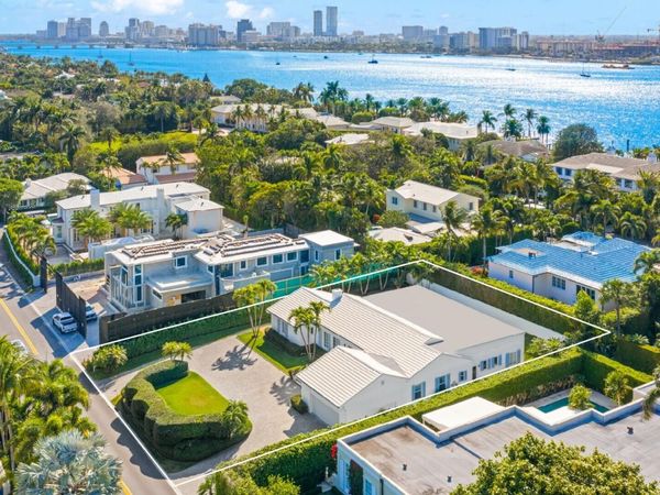 624 N Lake Way, Palm Beach, FL 33480