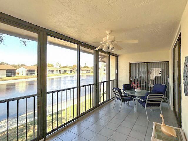 10415 S Circle Lake Drive, Unit 201, Boynton Beach, FL 33437 Photo