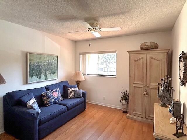 10415 S Circle Lake Drive, Unit 201, Boynton Beach, FL 33437 Photo