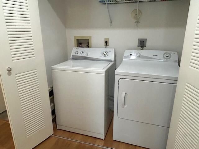 10415 S Circle Lake Drive, Unit 201, Boynton Beach, FL 33437 Photo