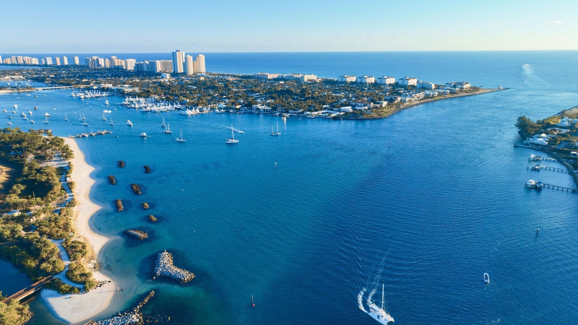 184 Lake Drive, Unit 2-104, Palm Beach Shores, FL 33404 Photo