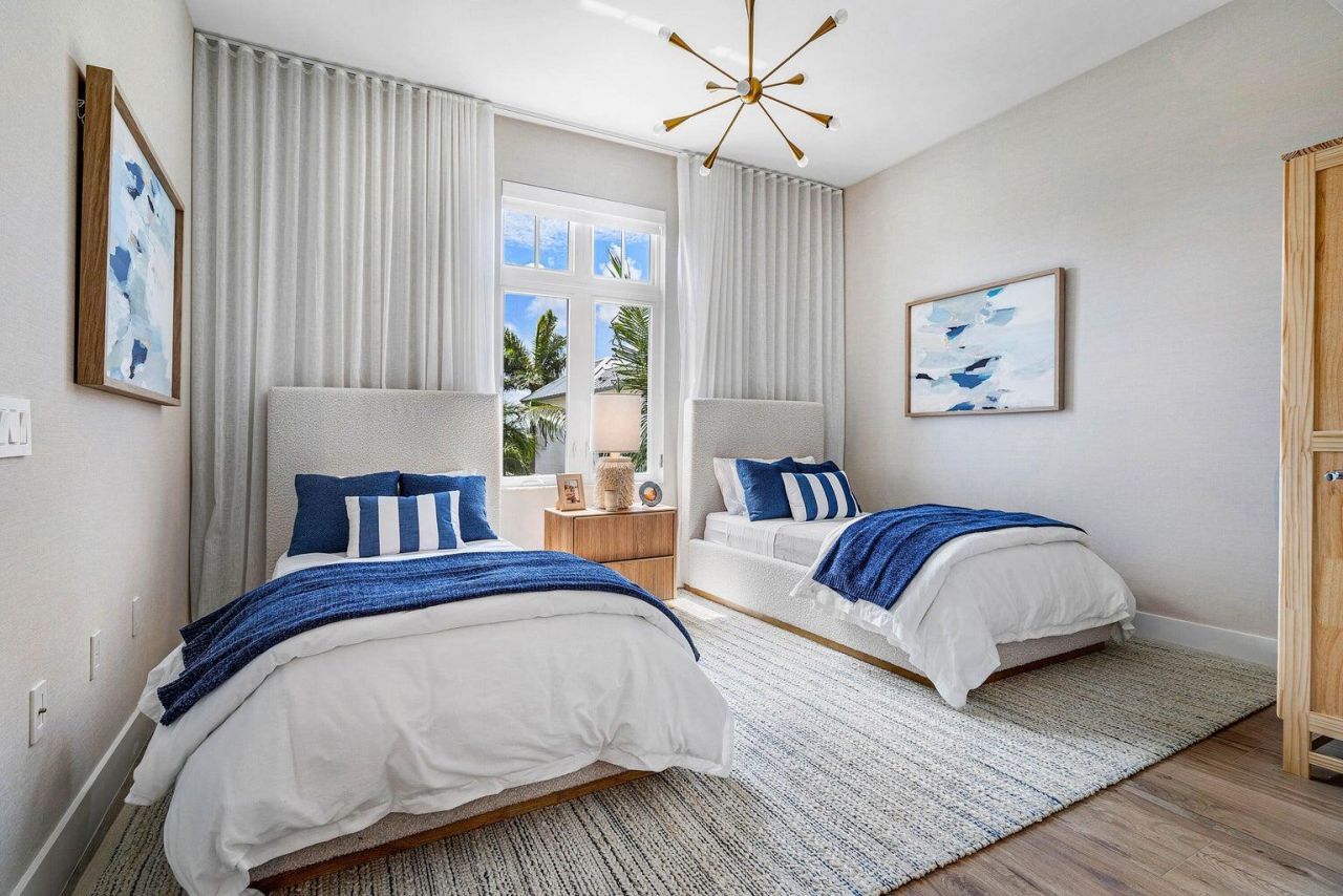 184 Lake Drive, Unit 2-104, Palm Beach Shores, FL 33404 Photo