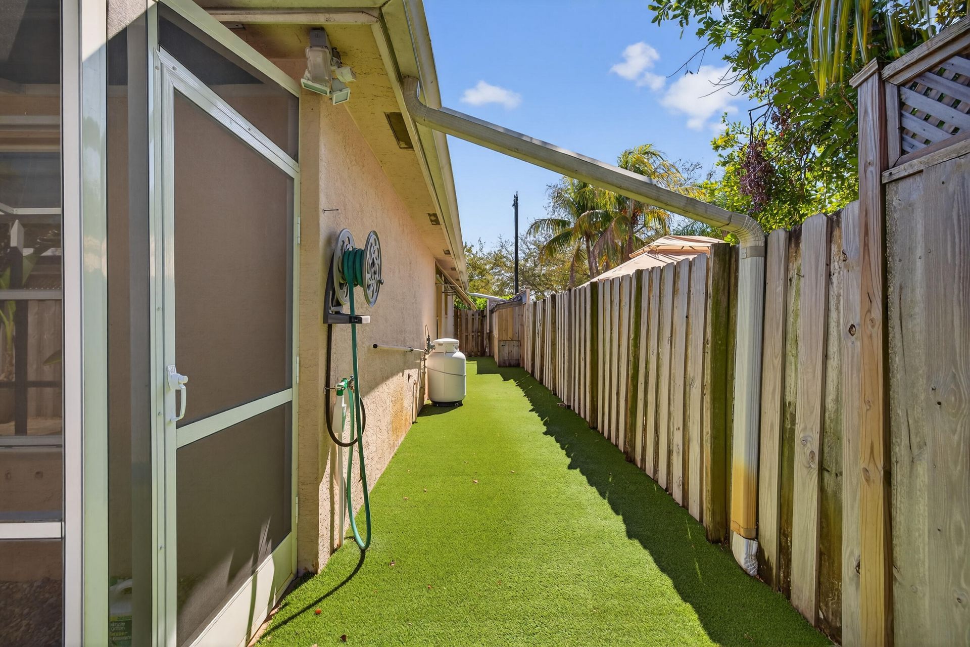 1383 NE 27th Street, Pompano Beach, FL 33064 Photo