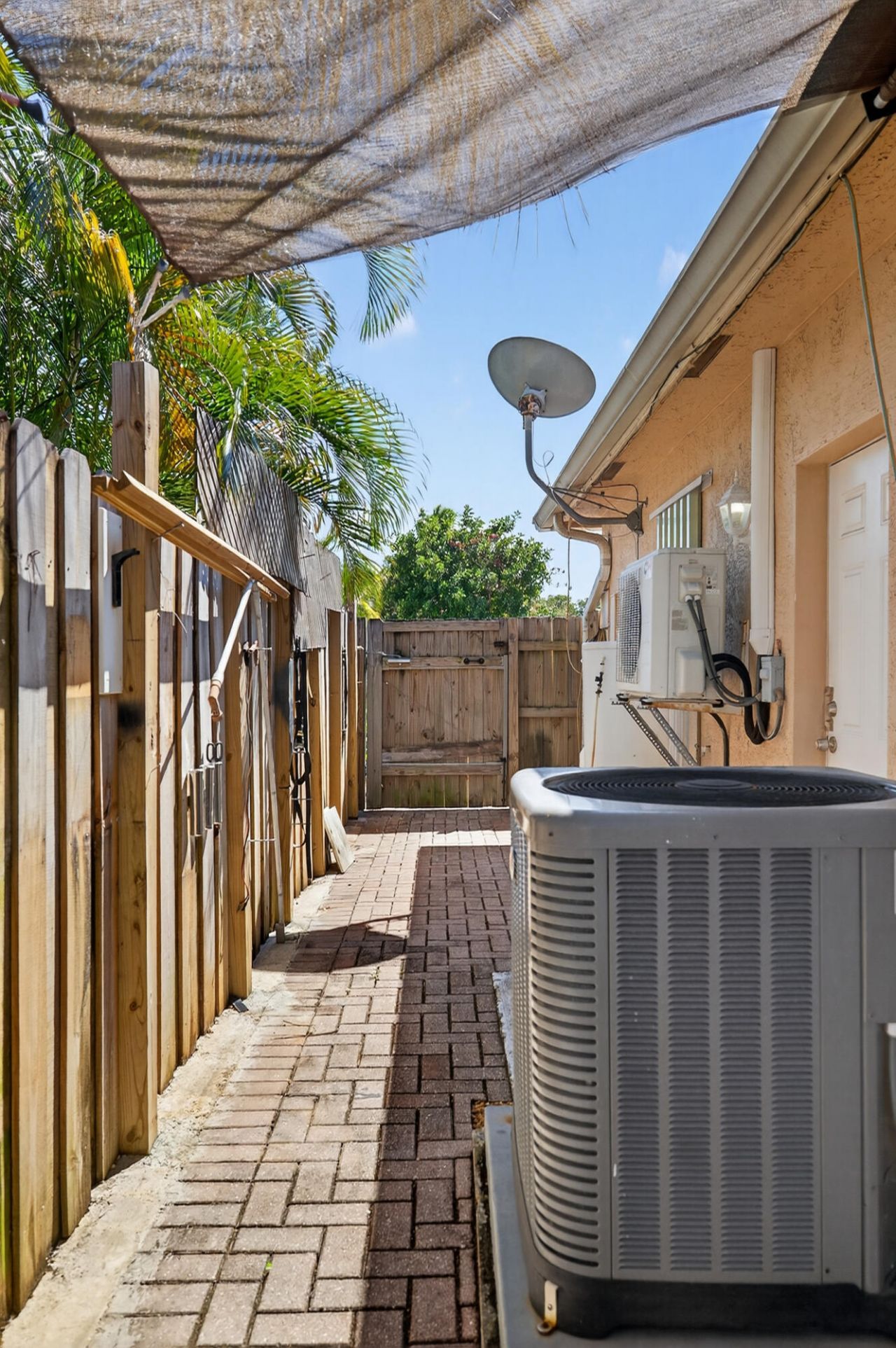 1383 NE 27th Street, Pompano Beach, FL 33064 Photo