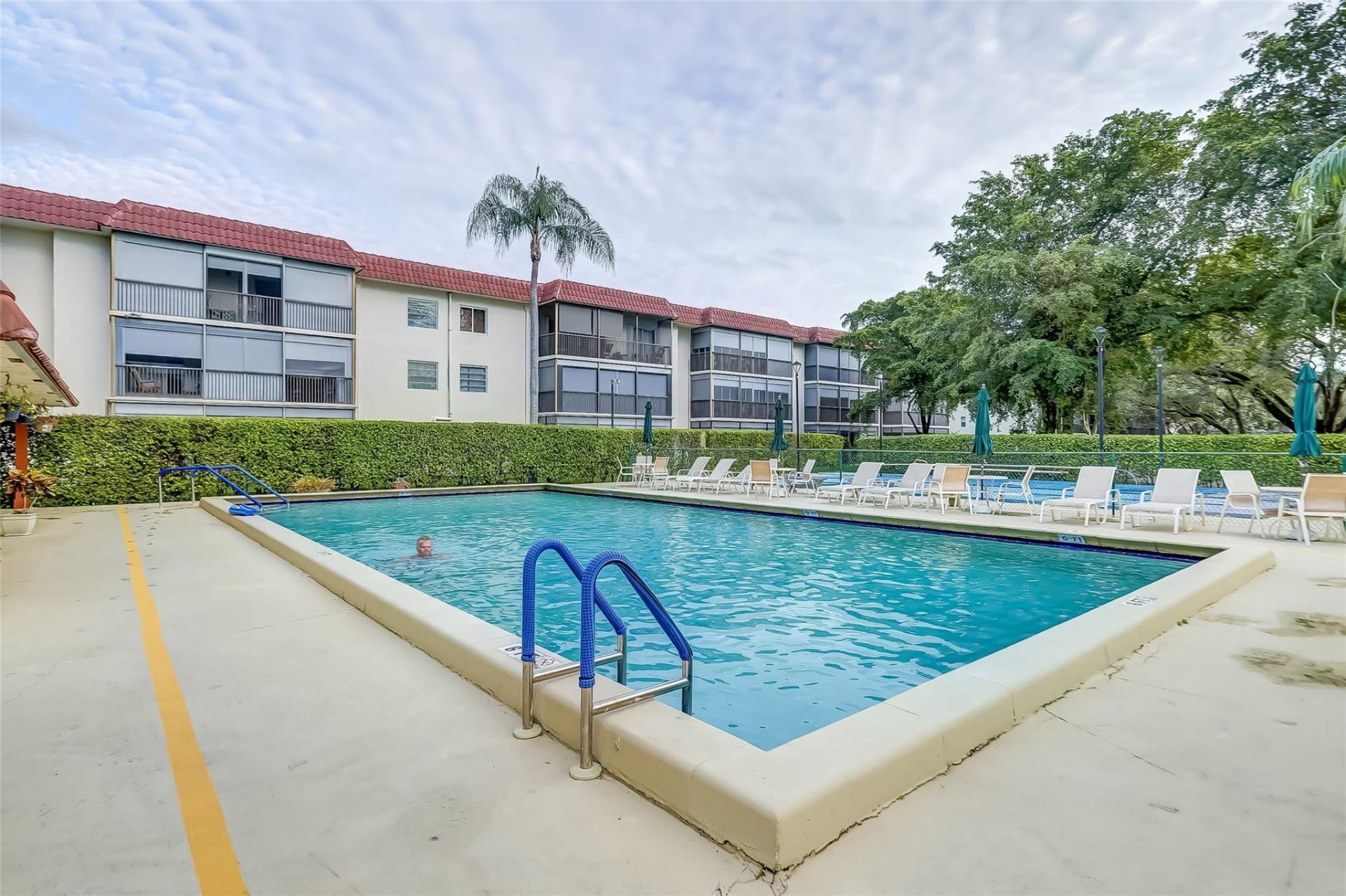 9400 N Hollybrook Lake Drive, Unit 105, Pembroke Pines, FL 33025 Photo