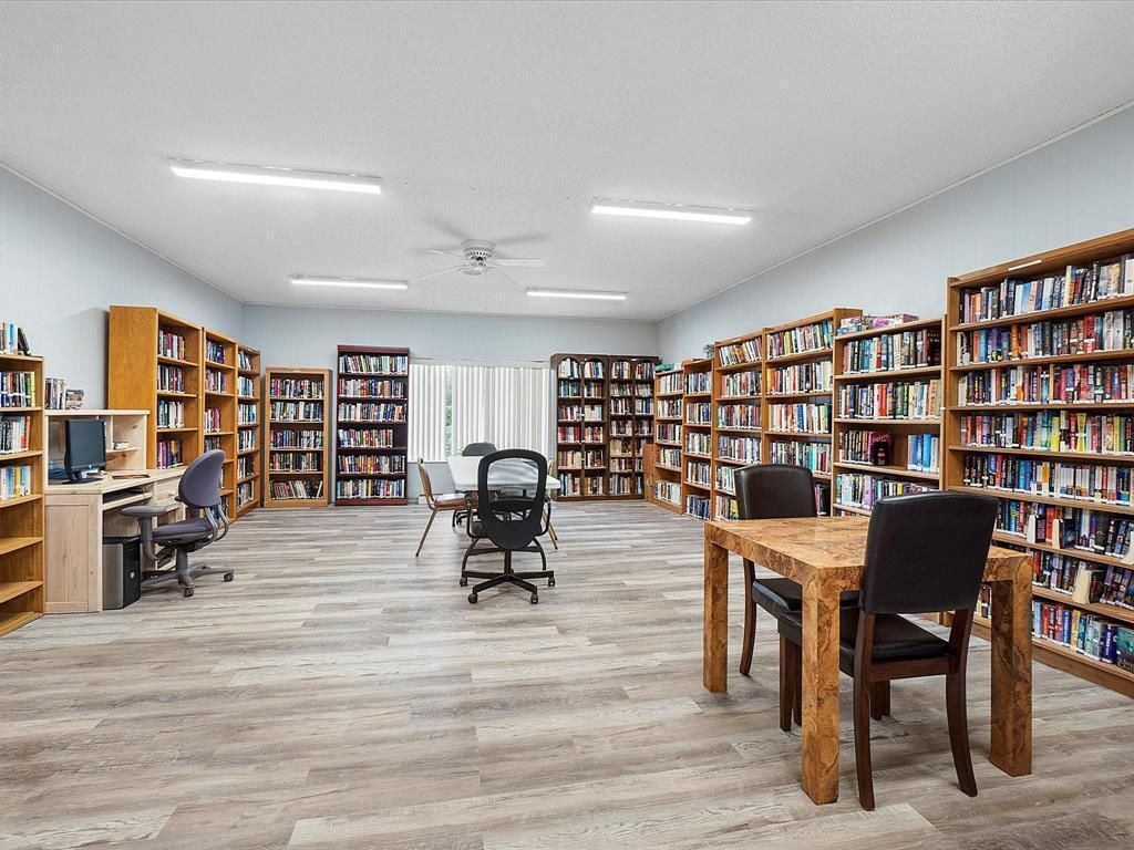 7610 NW 18th Street, Unit 305, Margate, FL 33063 Photo