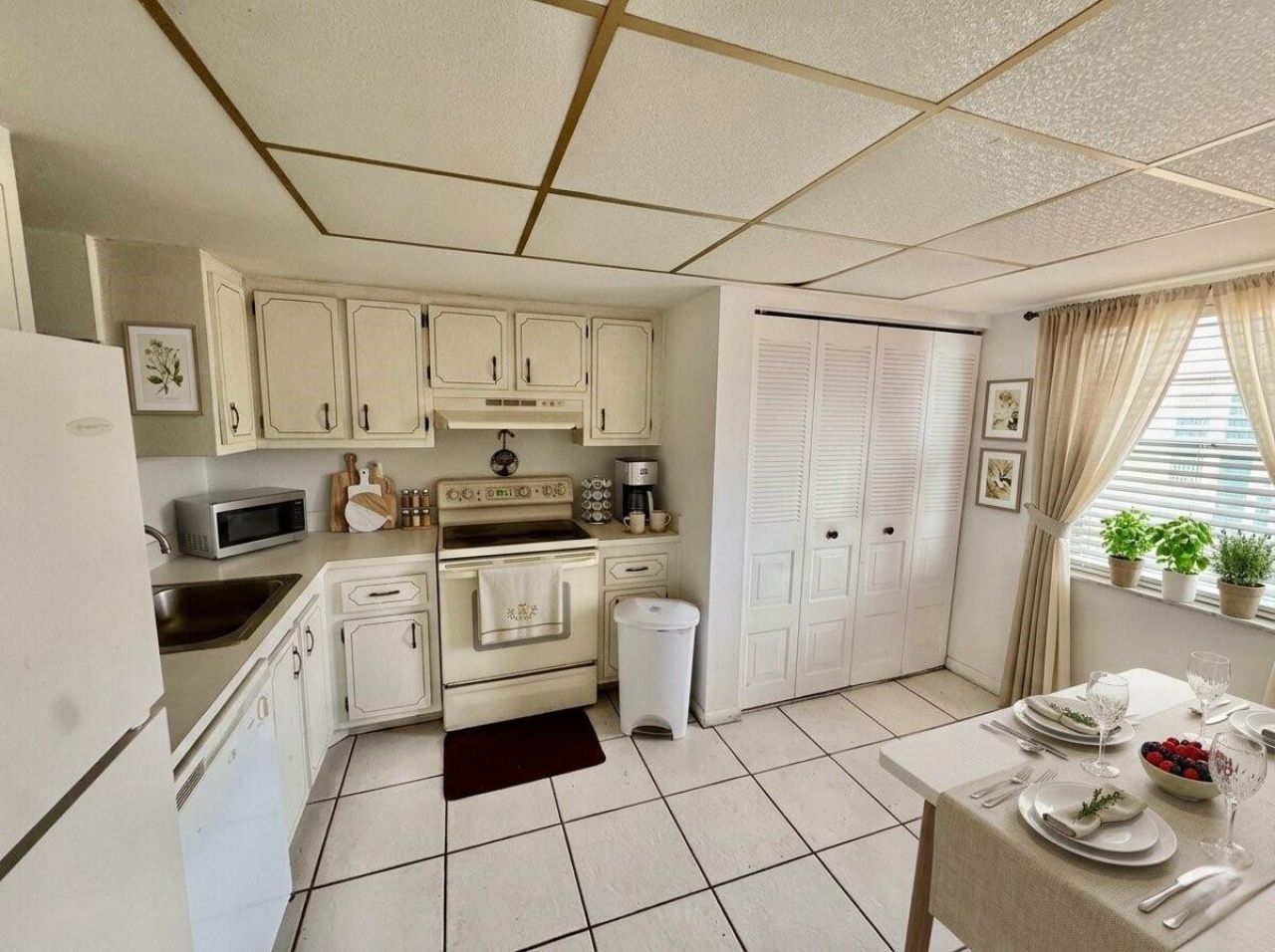 7610 NW 18th Street, Unit 305, Margate, FL 33063 Photo