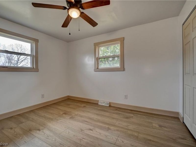 362 Jettie Avenue NE, Canton, OH 44730 Photo 17