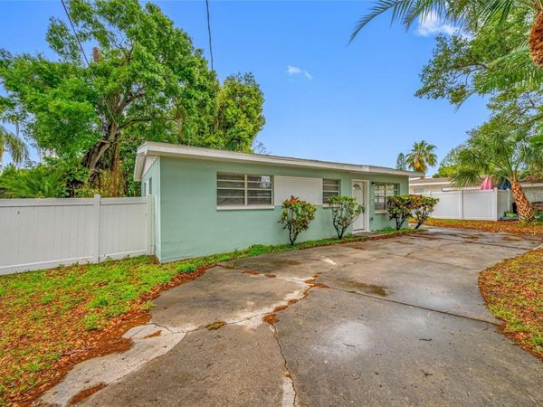 327 BARBARA CIRCLE, BELLEAIR, FL 33756