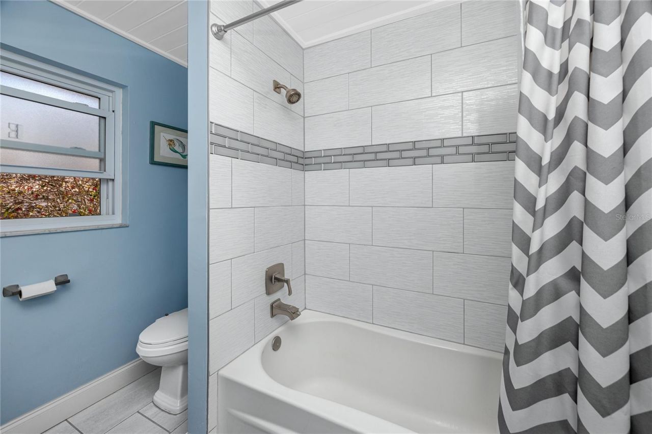 6911 121st Street, Seminole, FL 33772 Photo