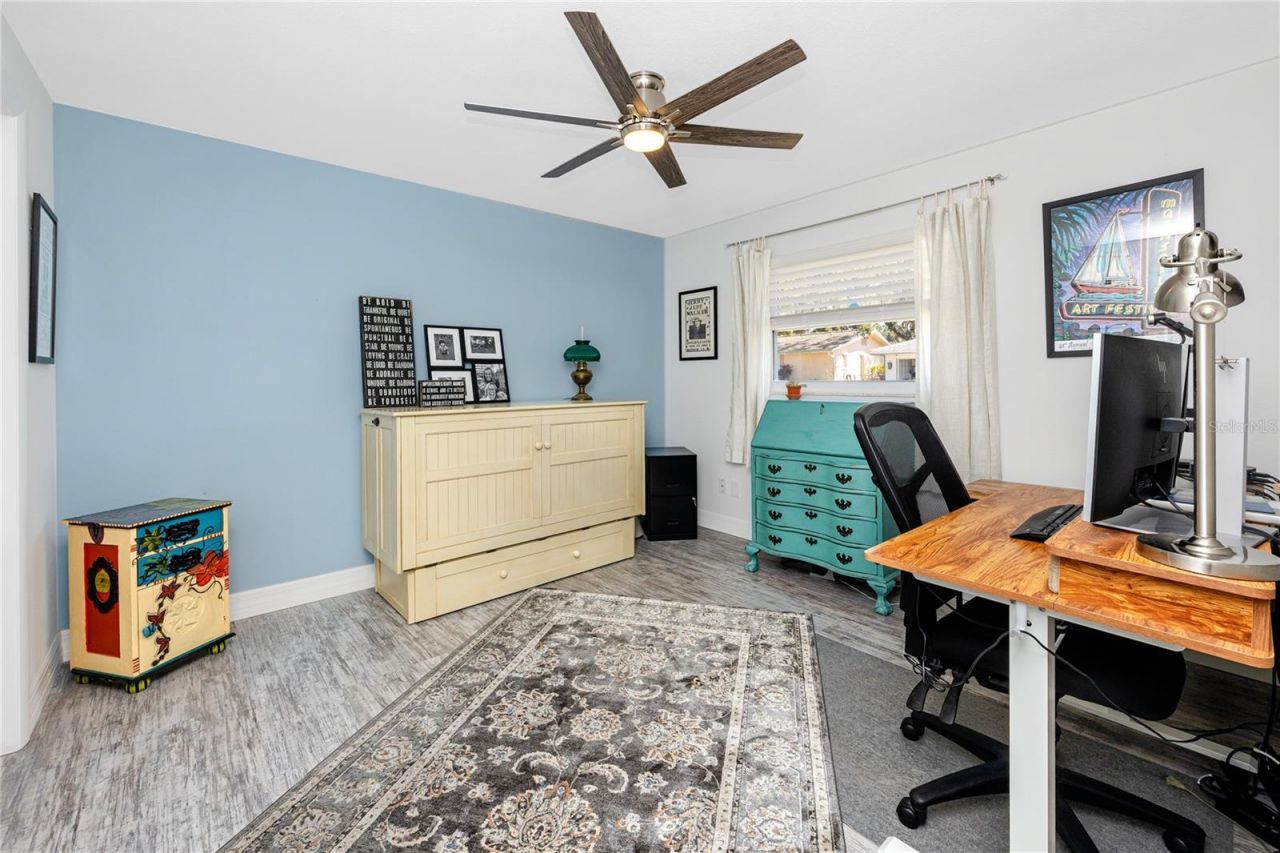 6911 121st Street, Seminole, FL 33772 Photo