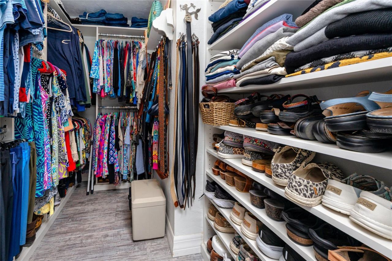 6911 121st Street, Seminole, FL 33772 Photo