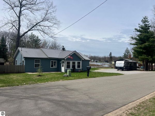 1444 Bungo Trail, Harrison, MI 48625