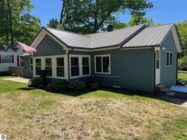 1444 Bungo Trail, Harrison, MI 48625