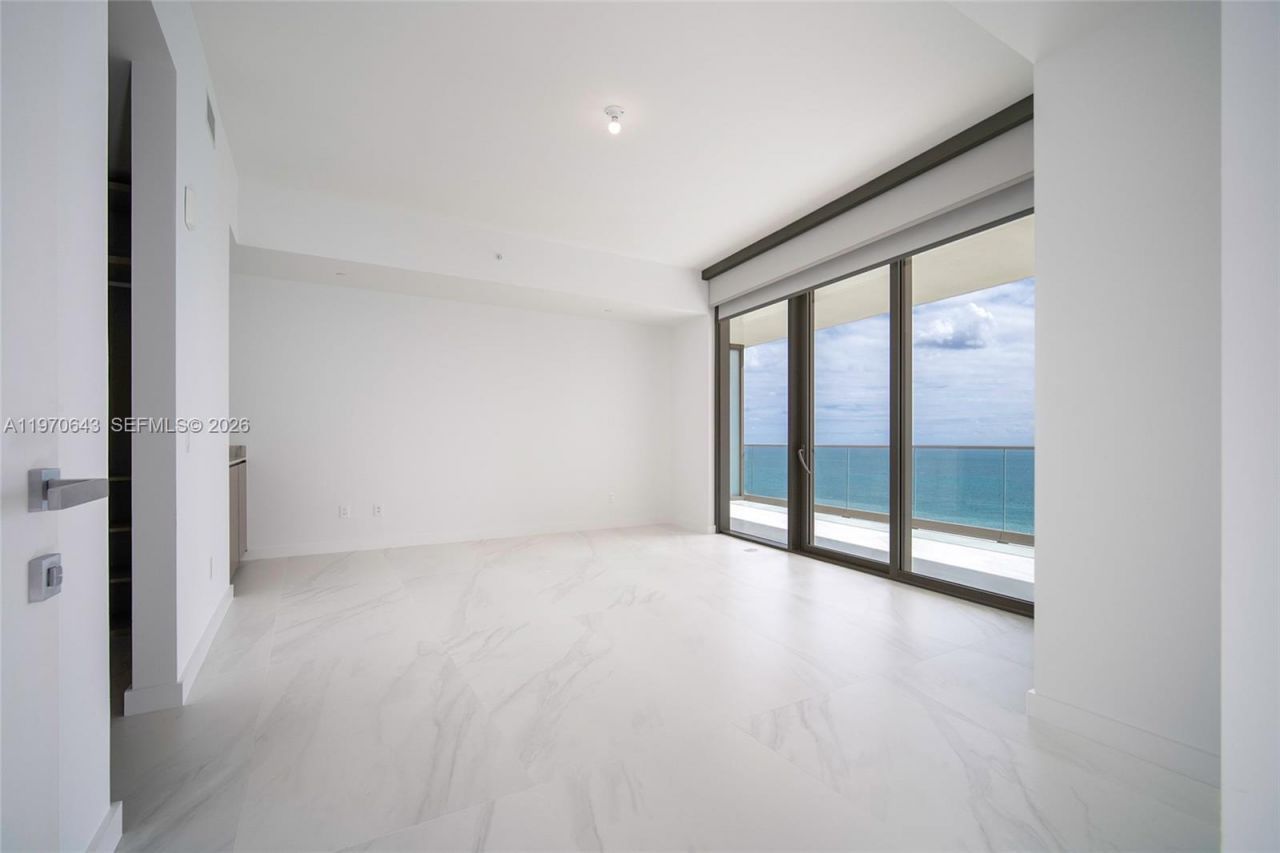 18975 Collins Ave , Unit 1604, Sunny Isles Beach, FL 33160 Photo