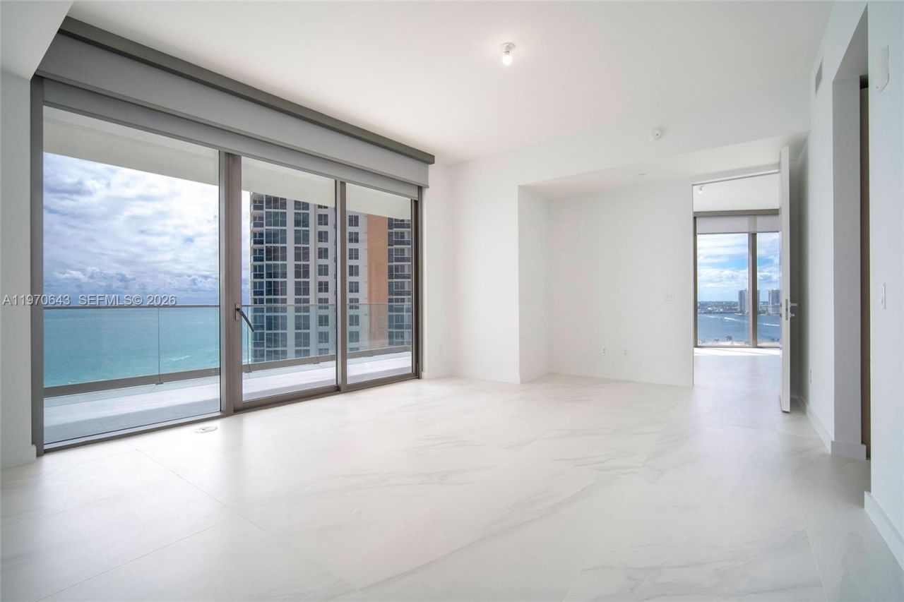 18975 Collins Ave , Unit 1604, Sunny Isles Beach, FL 33160 Photo