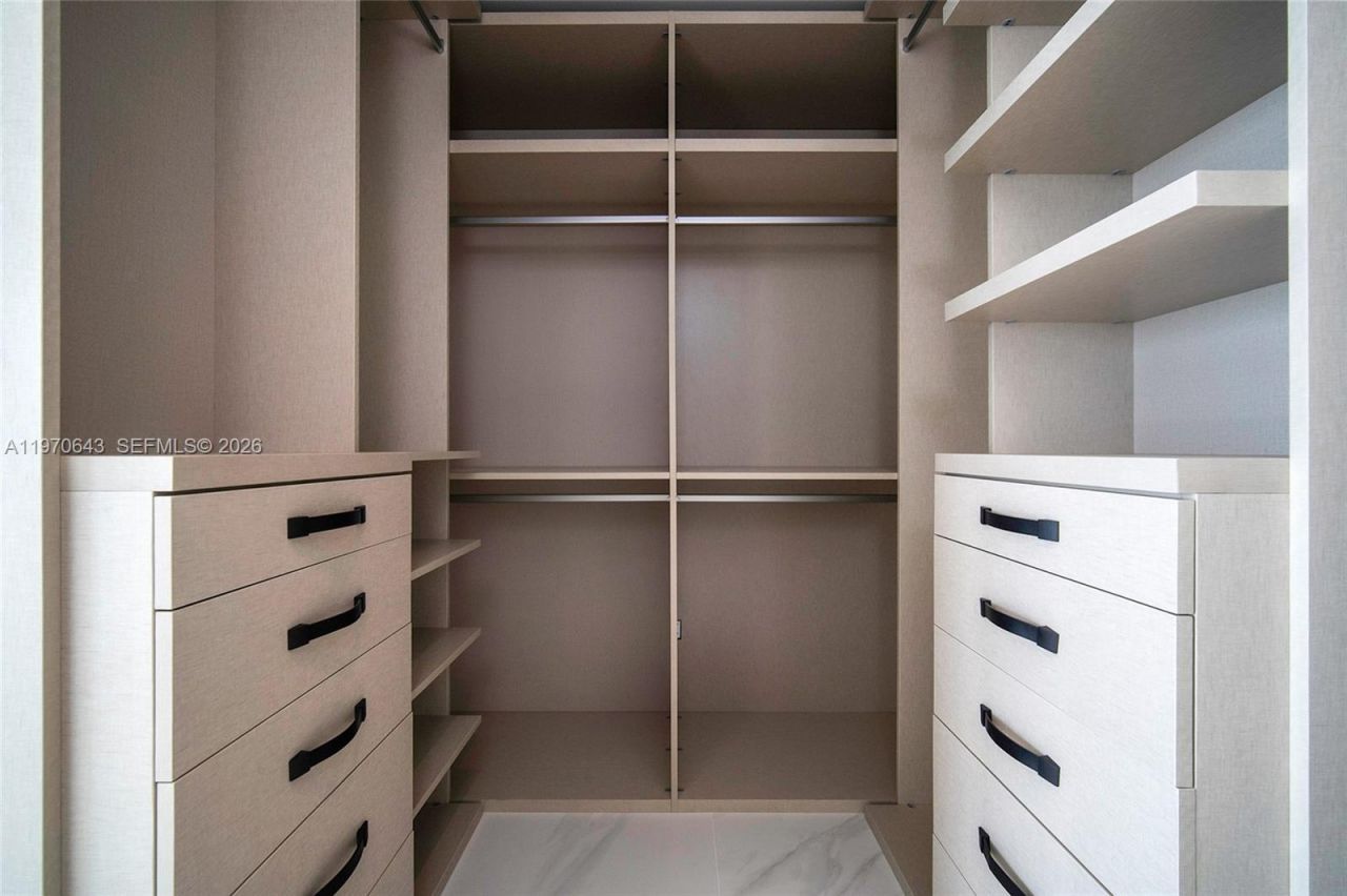 18975 Collins Ave , Unit 1604, Sunny Isles Beach, FL 33160 Photo