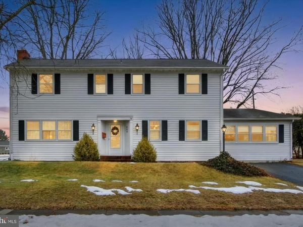 808 FAIRVIEW AVENUE, GETTYSBURG, PA 17325