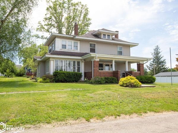 610 5Th Street, Gladbrook, IA 50635