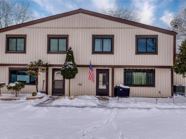 11686 Clubhouse Drive, North Royalton, OH 44133