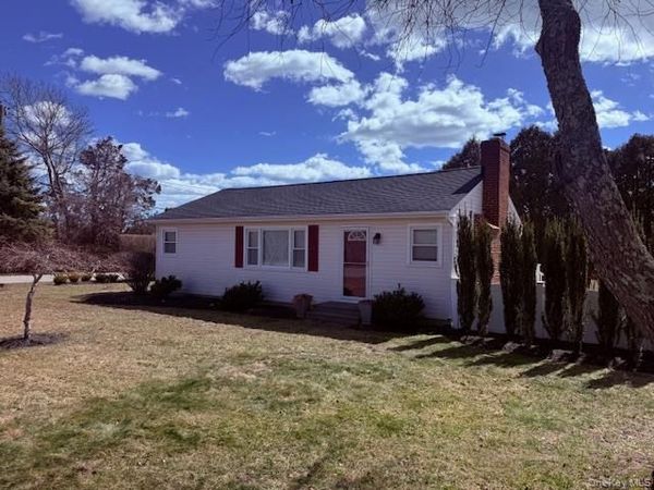 16 Magee Drive , Southampton, NY 11968