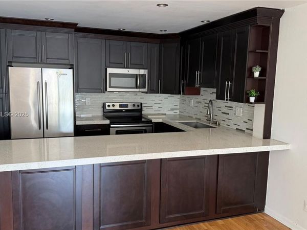 4276 NW 89th Ave, Unit 204, Coral Springs, FL 33065