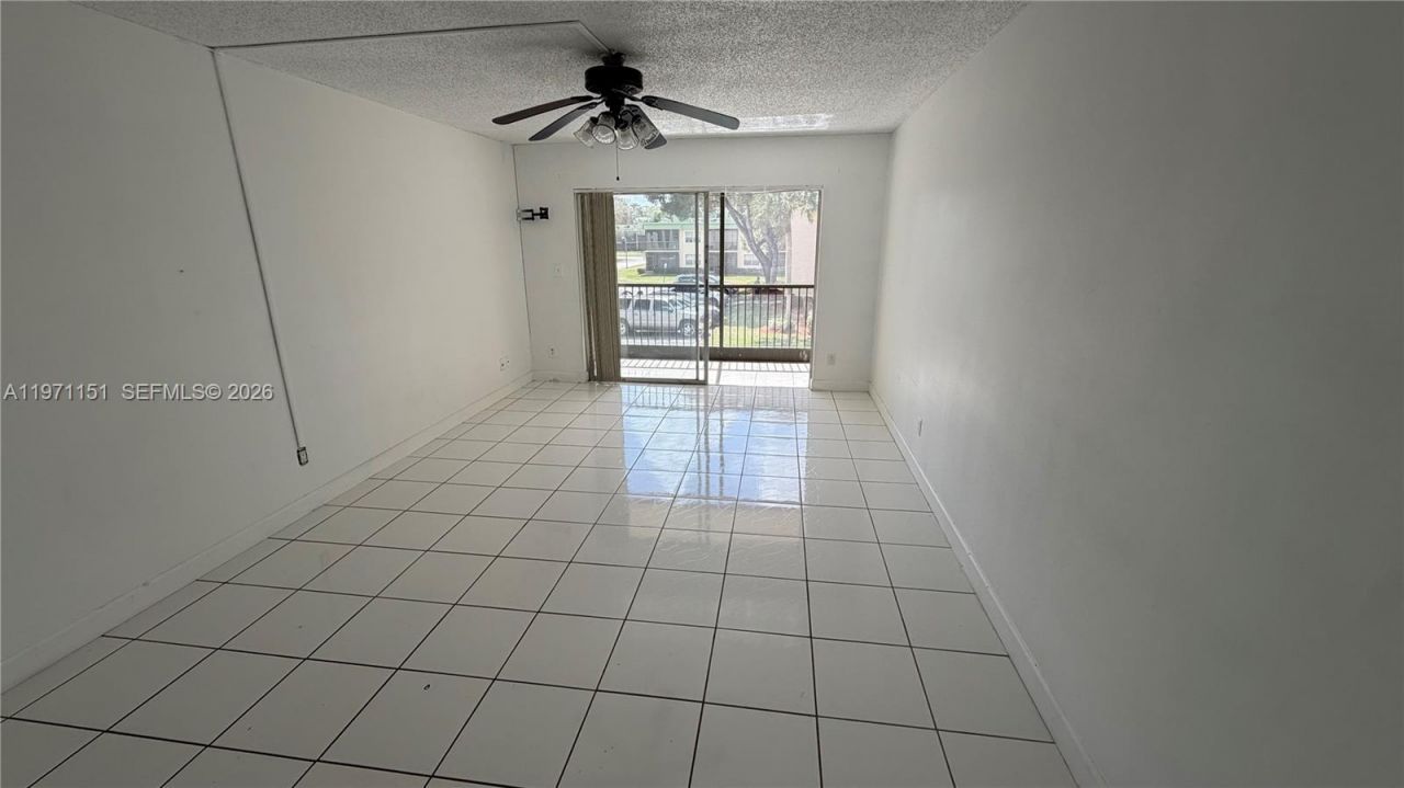 4276 NW 89th Ave, Unit 204, Coral Springs, FL 33065 Photo