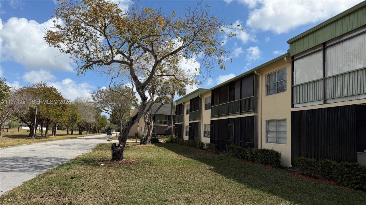 4276 NW 89th Ave, Unit 204, Coral Springs, FL 33065 Photo