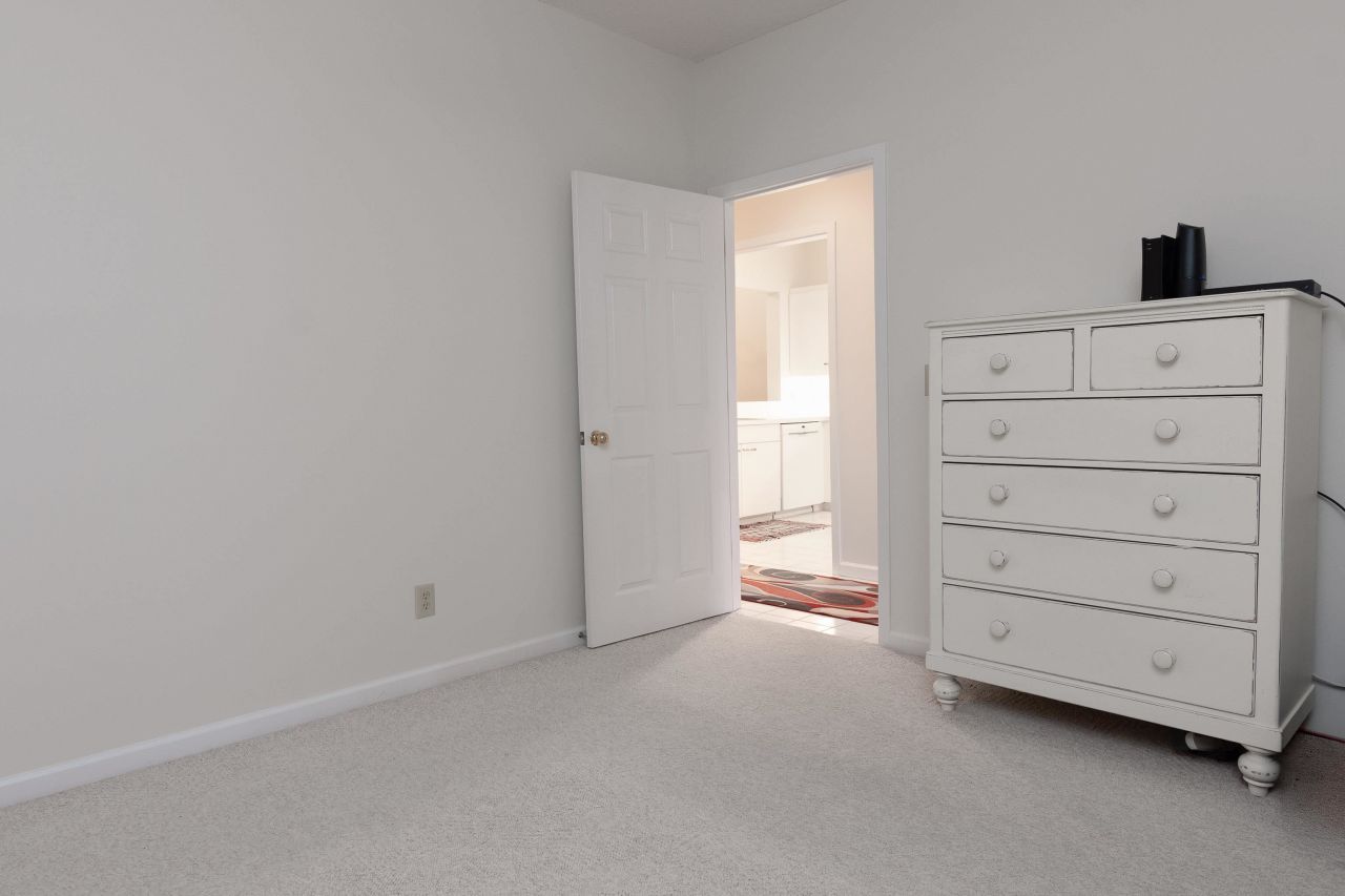 808 Castleford Circle  Photo 15