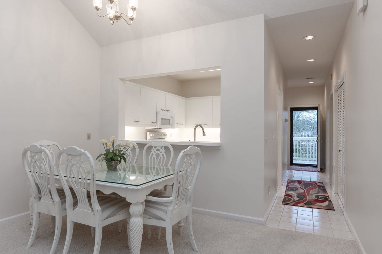 808 Castleford Circle  Photo 21