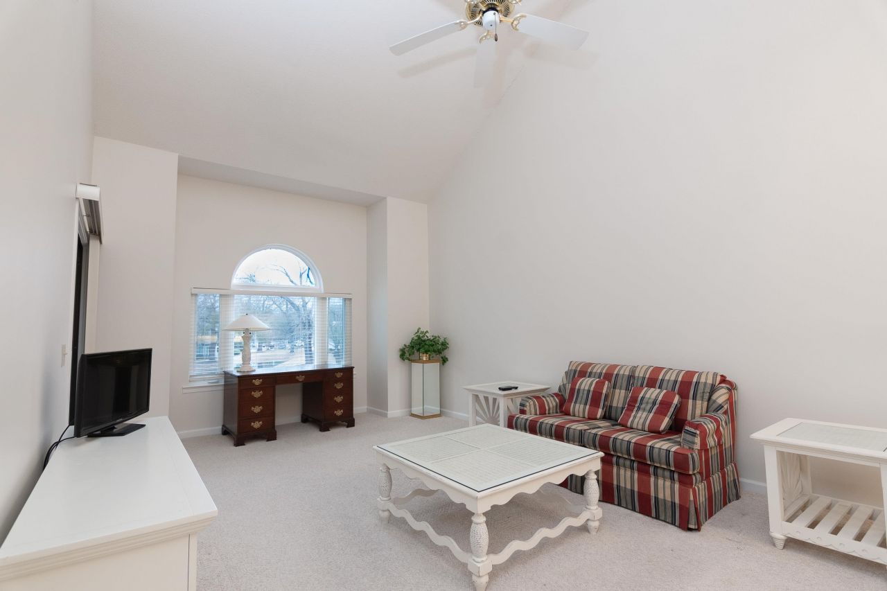 808 Castleford Circle  Photo 26