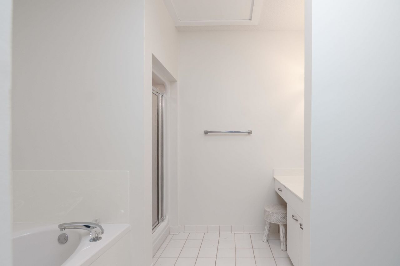 808 Castleford Circle  Photo 36