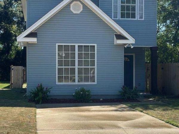 109 E Hatton St, Pensacola, FL 32503