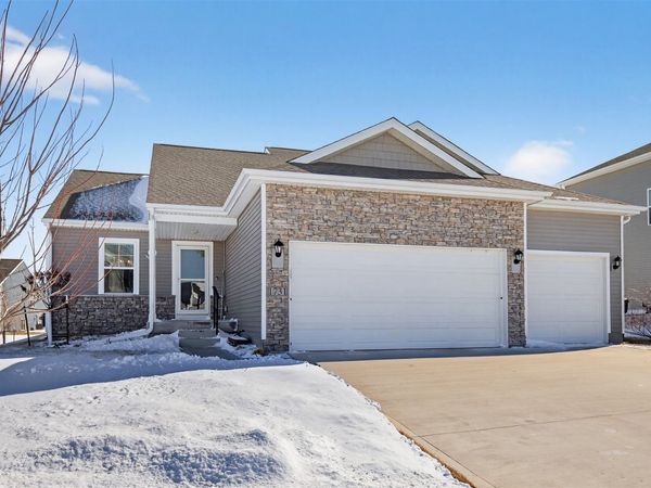 1731 Roebling Road, Adel, IA 50003