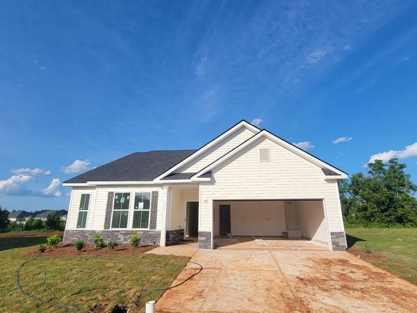 111 Breakwater Way, Perry, GA 31069