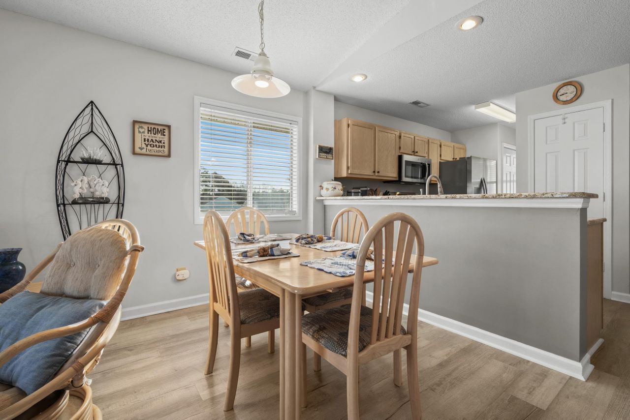 215 Landing Rd.  Photo 11