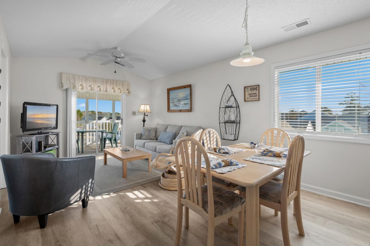 215 Landing Rd.  Photo 12