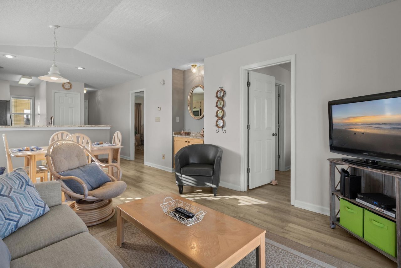 215 Landing Rd.  Photo 14