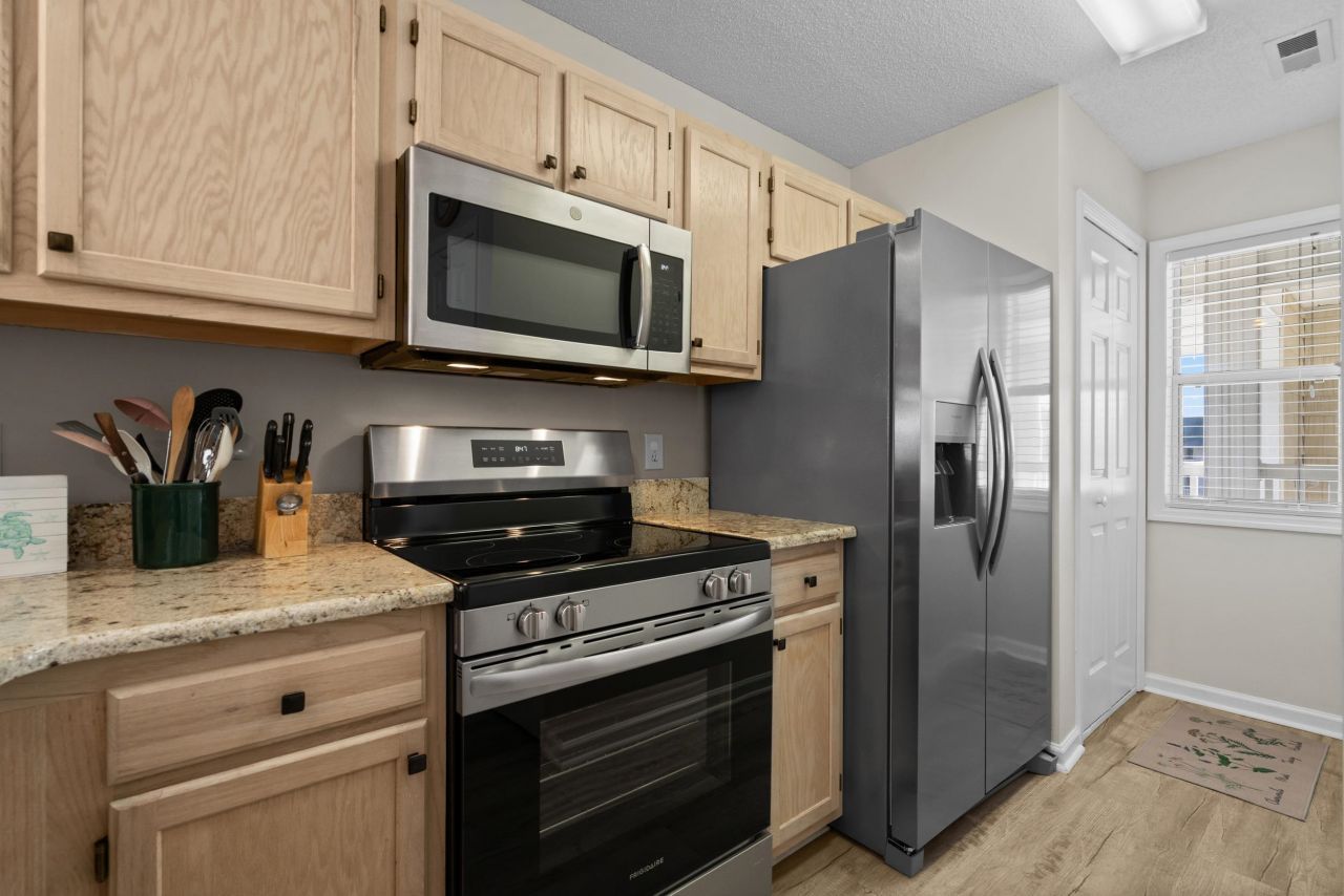 215 Landing Rd.  Photo 8