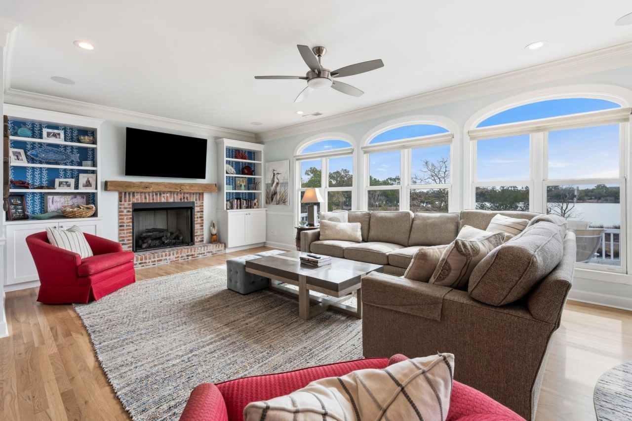 191 Marsh Lake Dr. Photo 3