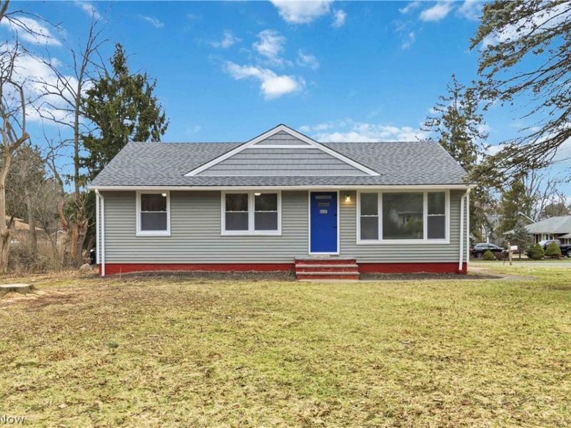 9486 York Road, North Royalton, OH 44133 Photo 2